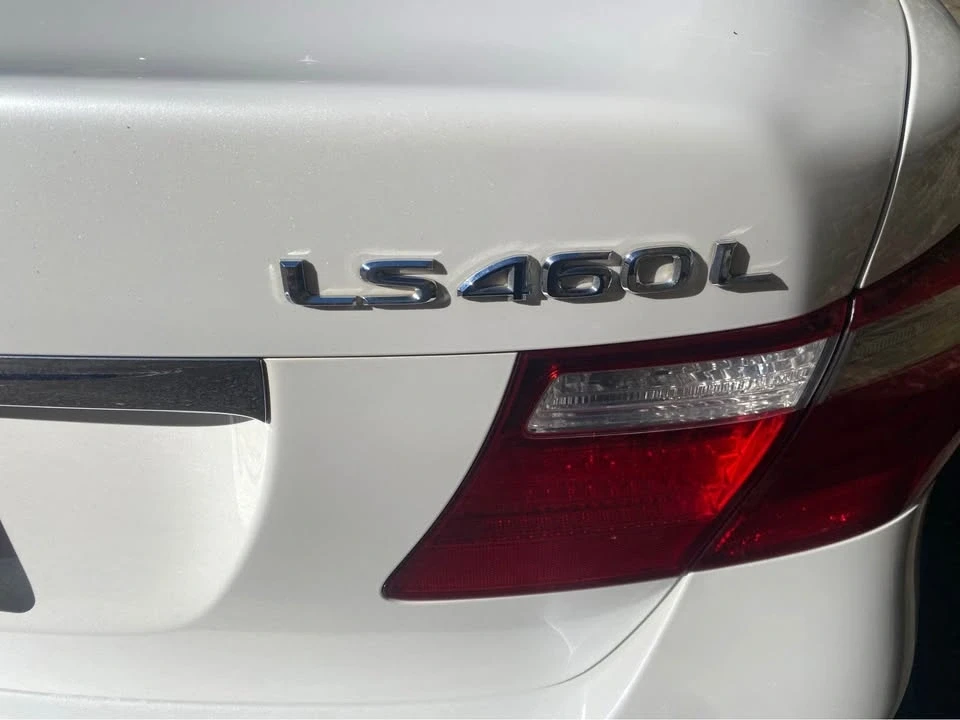 2009 Lexus LS 4th Gen - Image 9 of 10
