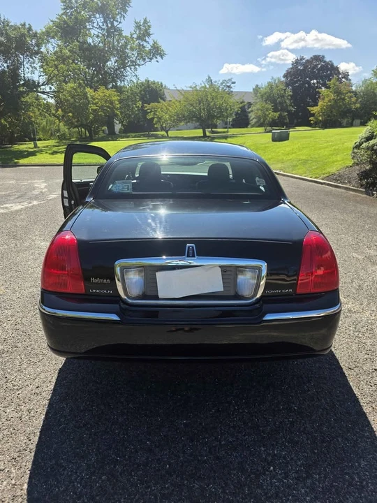 2009 Lincoln Continental - Image 7 of 10