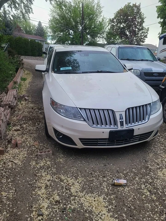 2009 Lincoln MKS - Image 2 of 7