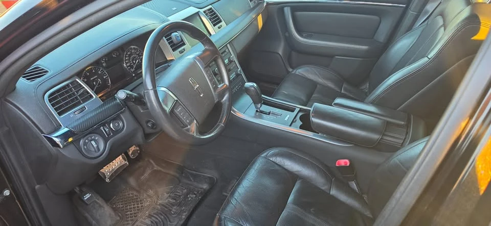 2009 Lincoln MKS - Image 2 of 4