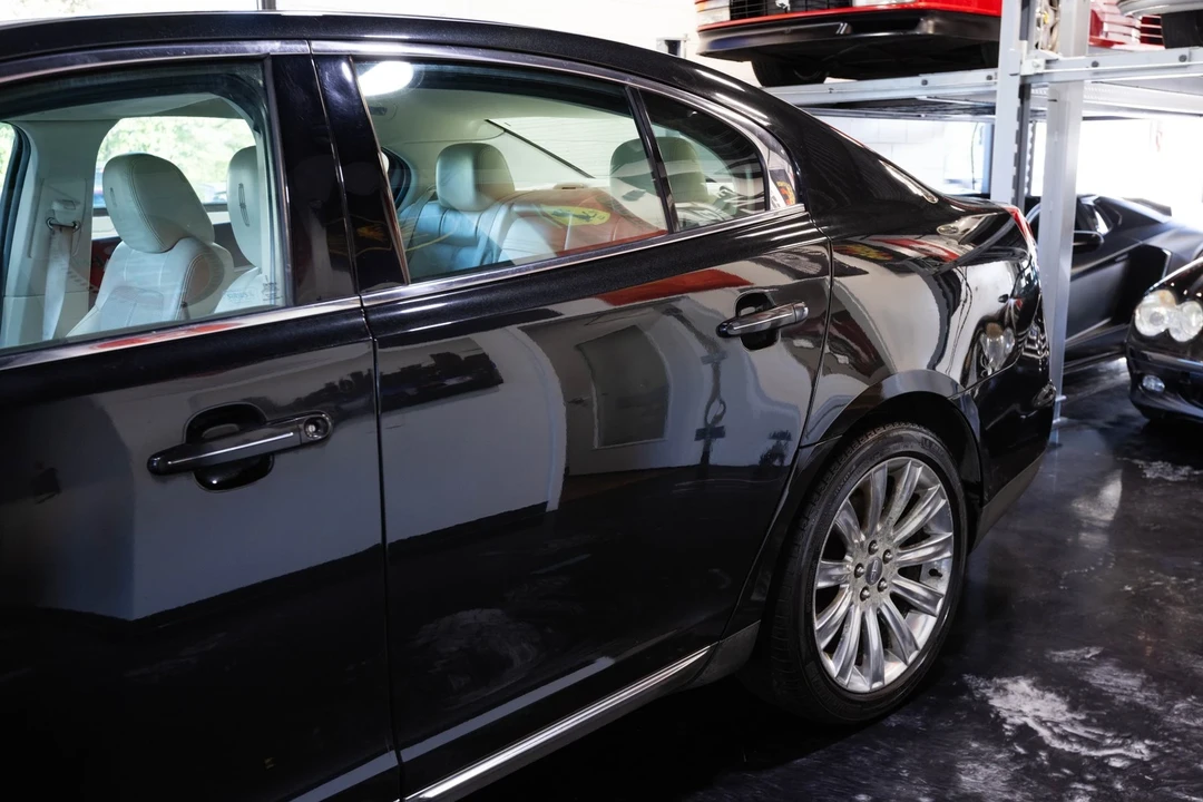 2009 Lincoln MKS - Image 5 of 12