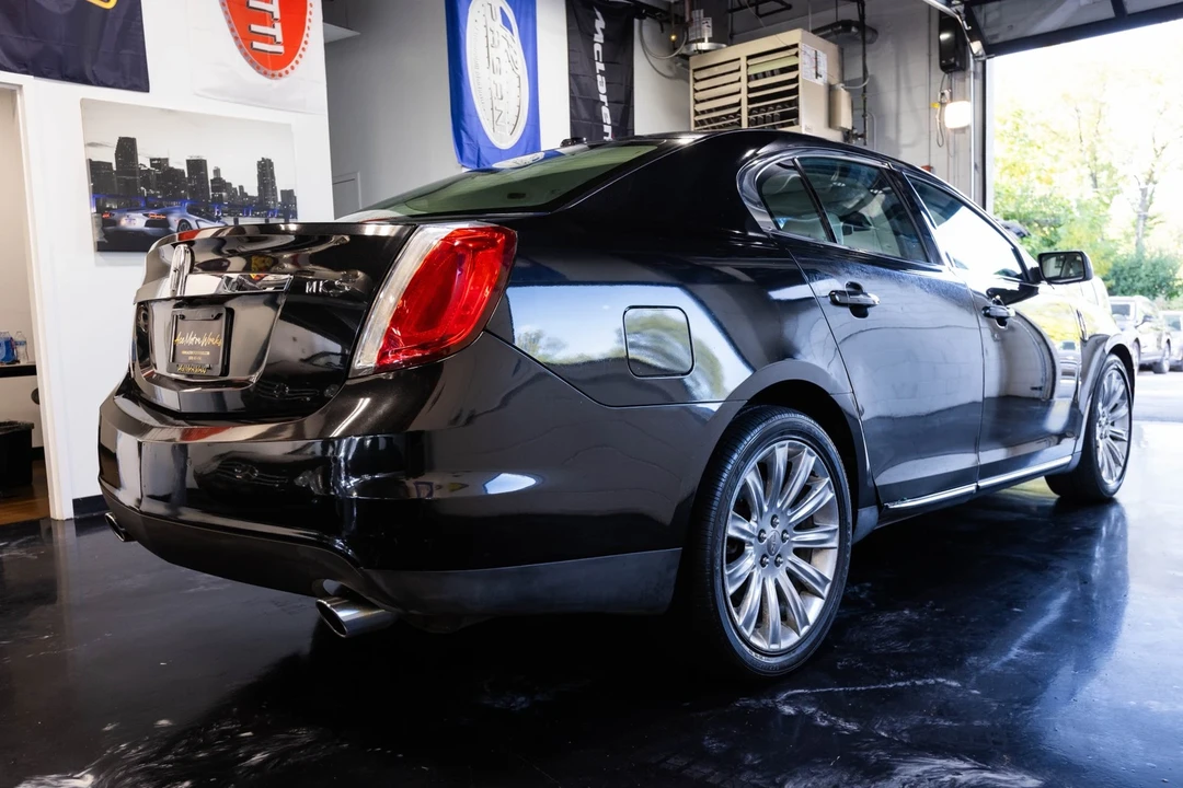 2009 Lincoln MKS - Image 11 of 12