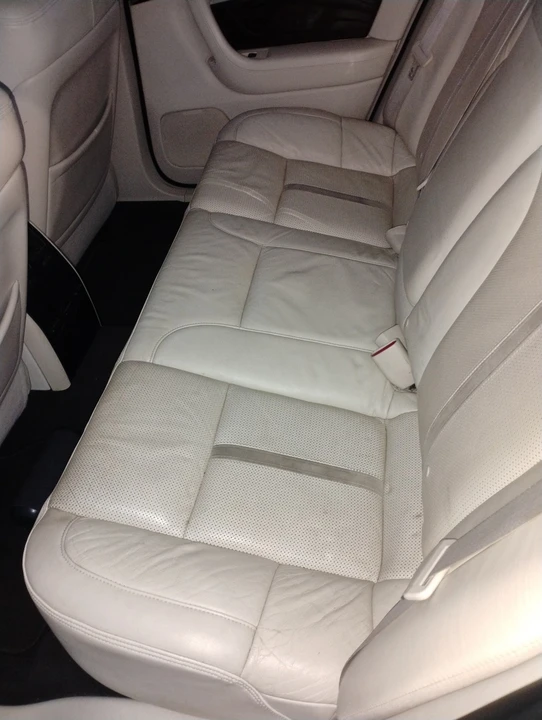 2009 Lincoln MKS - Image 8 of 10
