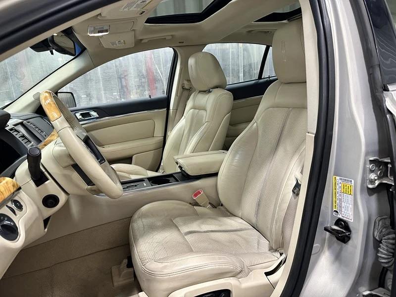 2009 Lincoln MKS - Image 9 of 20