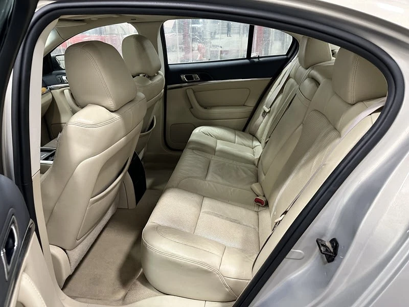 2009 Lincoln MKS - Image 11 of 20