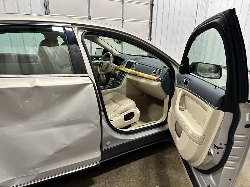 2009 Lincoln MKS - Image 18 of 20