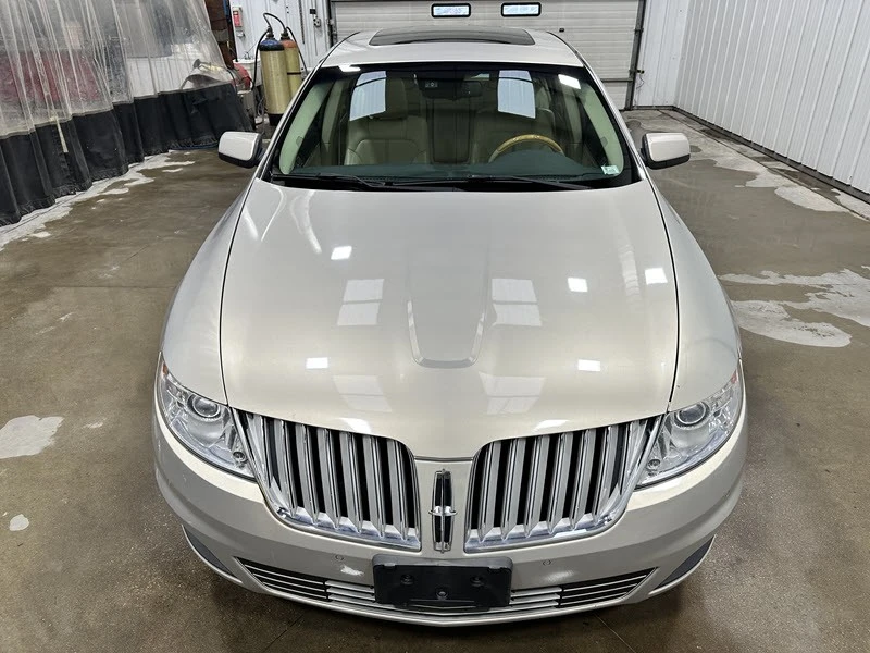 2009 Lincoln MKS - Image 19 of 20