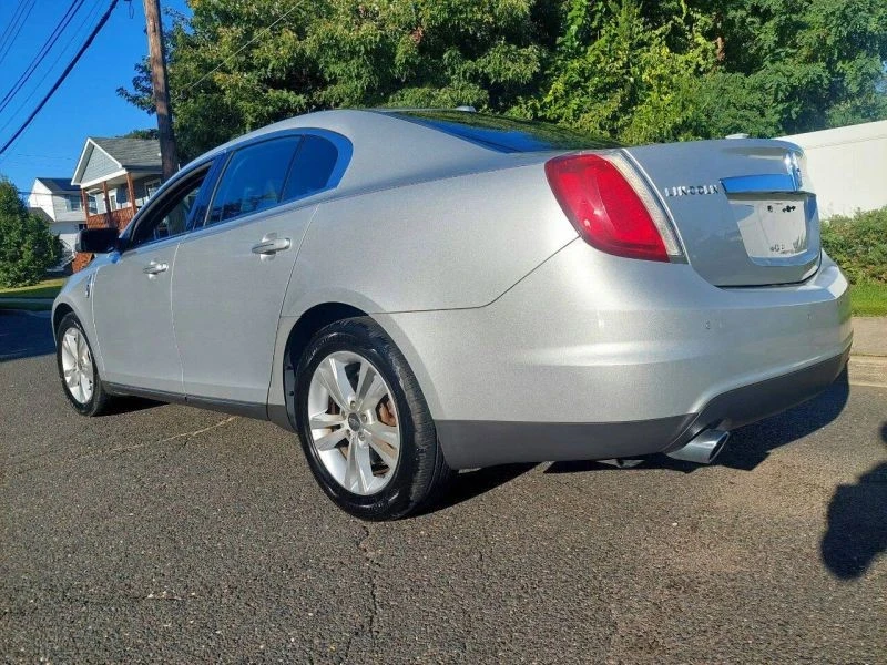 2009 Lincoln MKS - Image 9 of 12