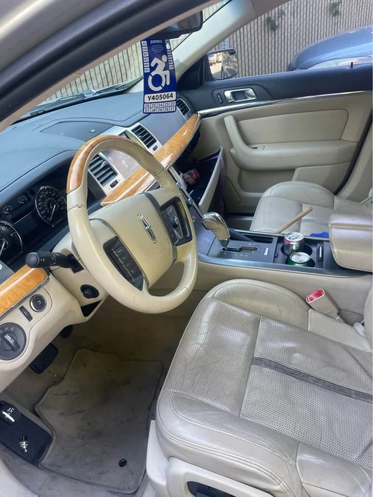 2009 Lincoln MKS - Image 7 of 10
