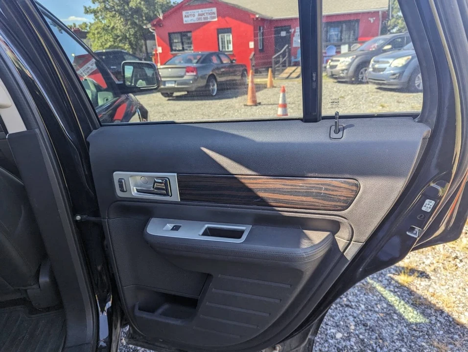 2009 Lincoln MKX - Image 17 of 21
