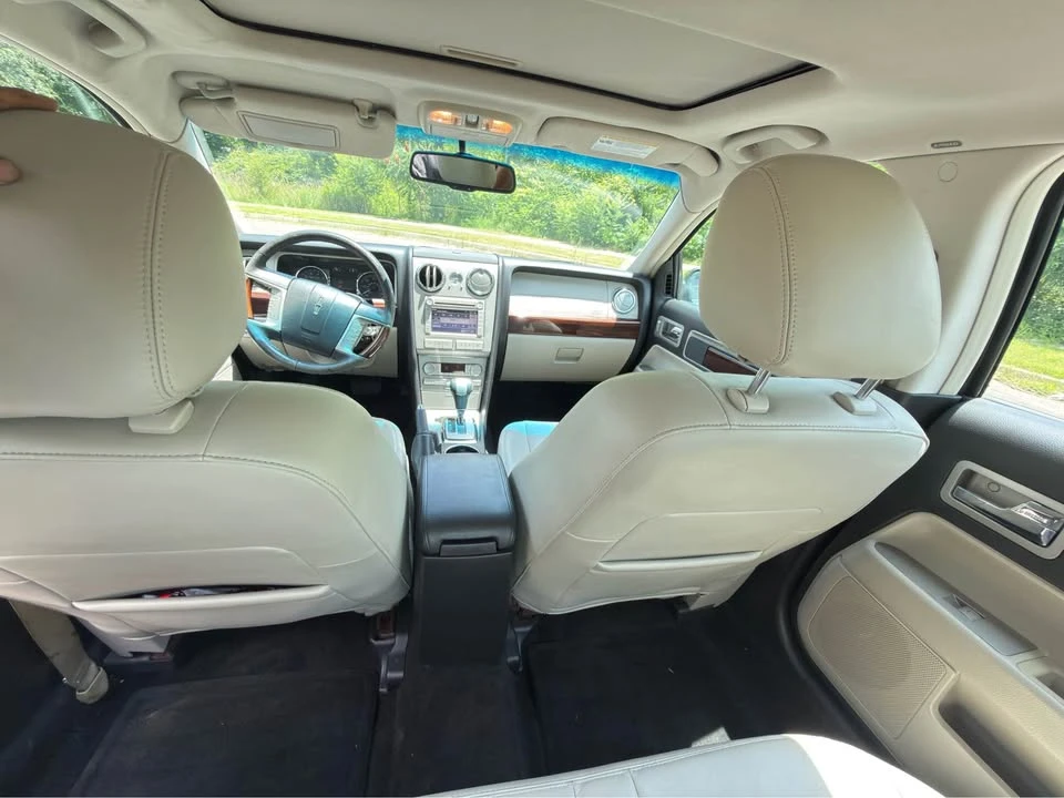 2009 Lincoln MKZ - Image 4 of 10