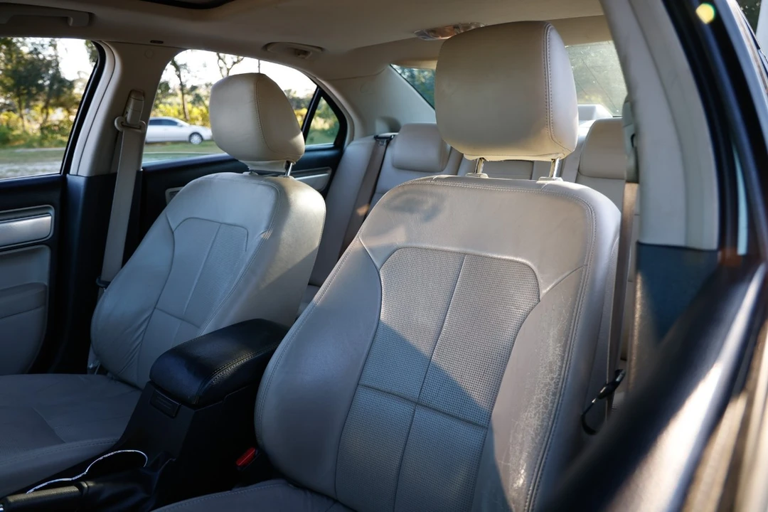 2009 Lincoln MKZ - Image 6 of 12