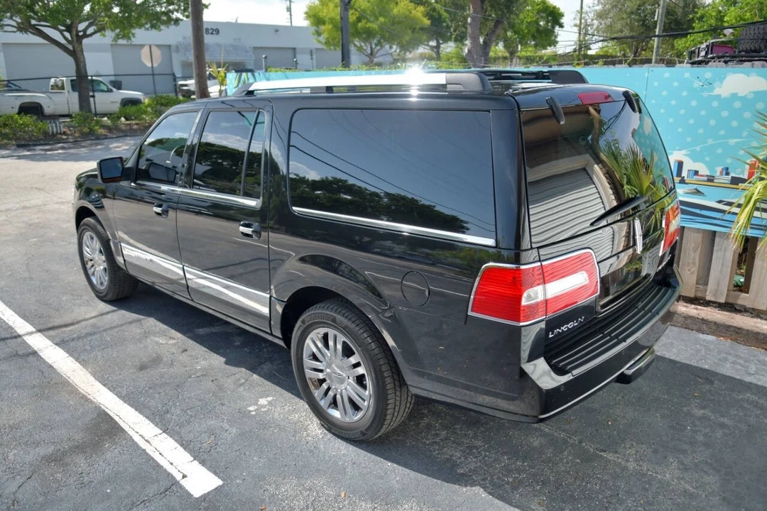 2009 Lincoln Navigator 3rd Gen - Image 6 of 12