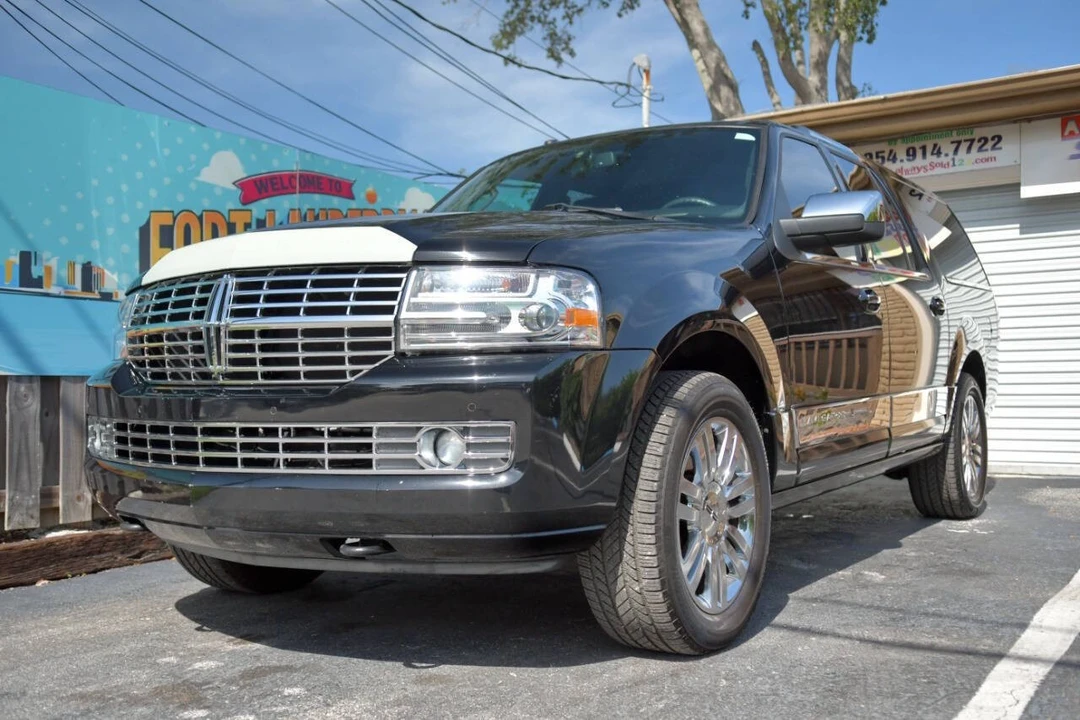 2009 Lincoln Navigator 3rd Gen - Image 4 of 12