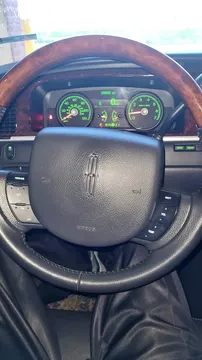 2009 Lincoln Town Car Signature Limited