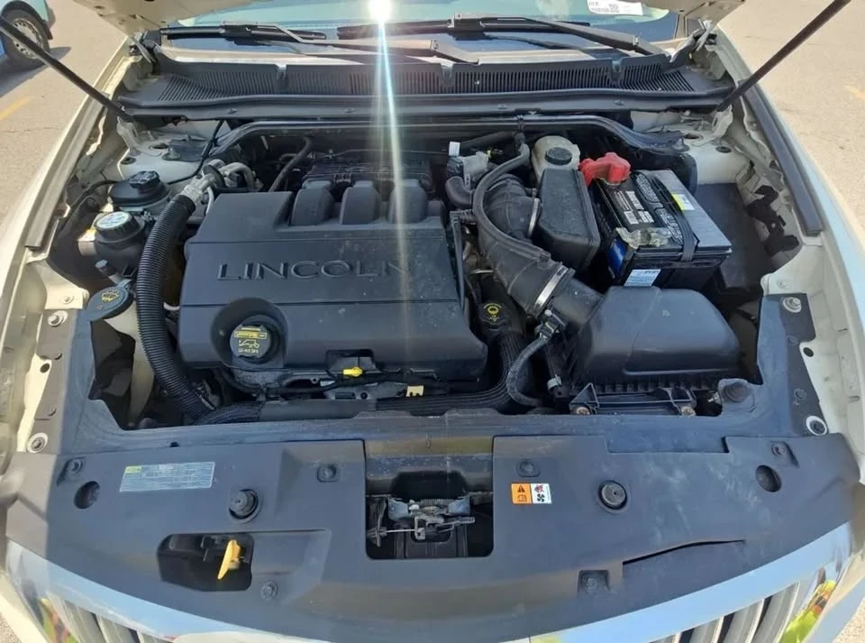 2009 Lincoln MKS - Image 10 of 11