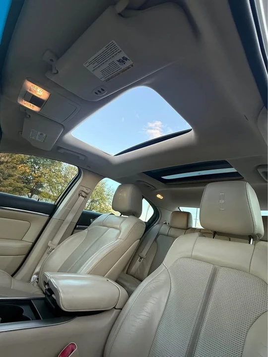 2009 Lincoln MKS - Image 7 of 9