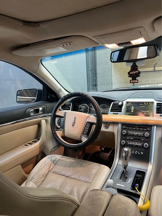 2009 Lincoln MKS - Image 13 of 16