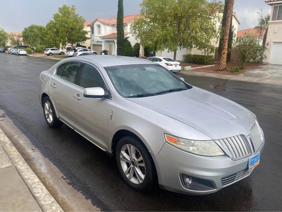 2009 Lincoln MKS - Image 2 of 5