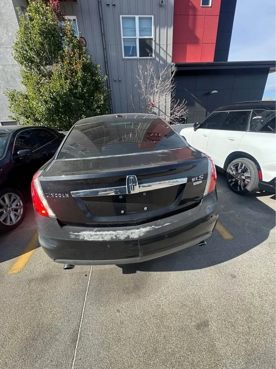 2009 Lincoln MKS - Image 2 of 7