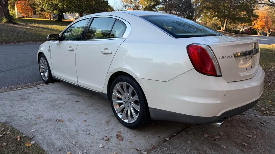 2009 Lincoln MKS - Image 4 of 15