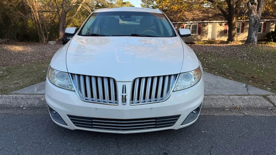 2009 Lincoln MKS - Image 5 of 15