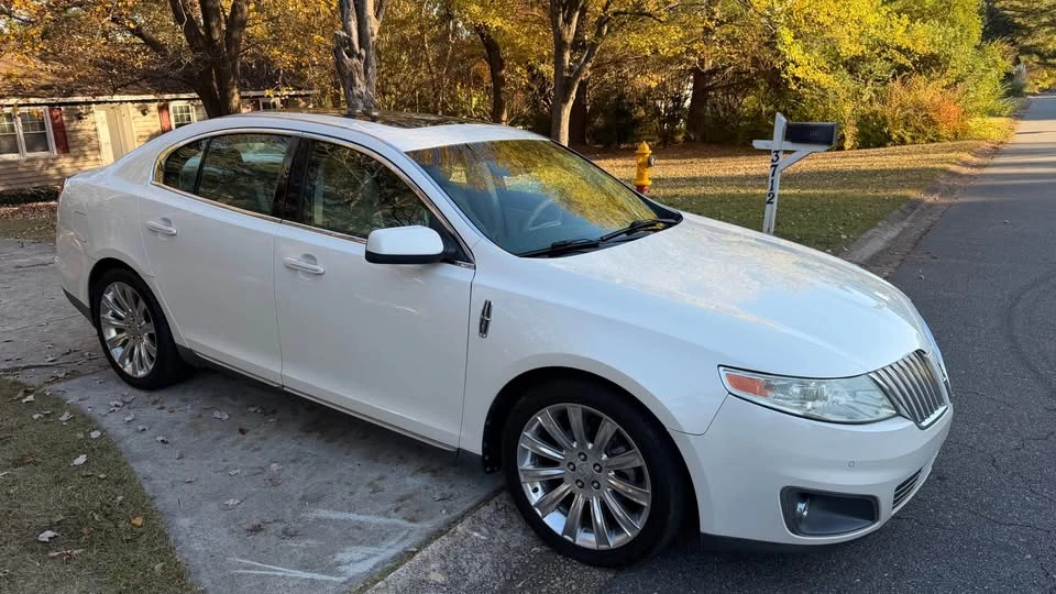 2009 Lincoln MKS - Image 2 of 15