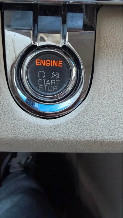 2009 Lincoln MKS - Image 10 of 15