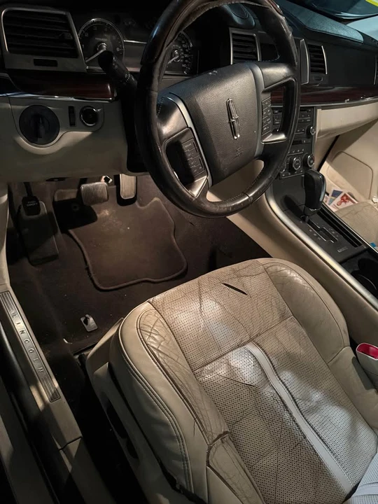 2009 Lincoln MKS - Image 7 of 8