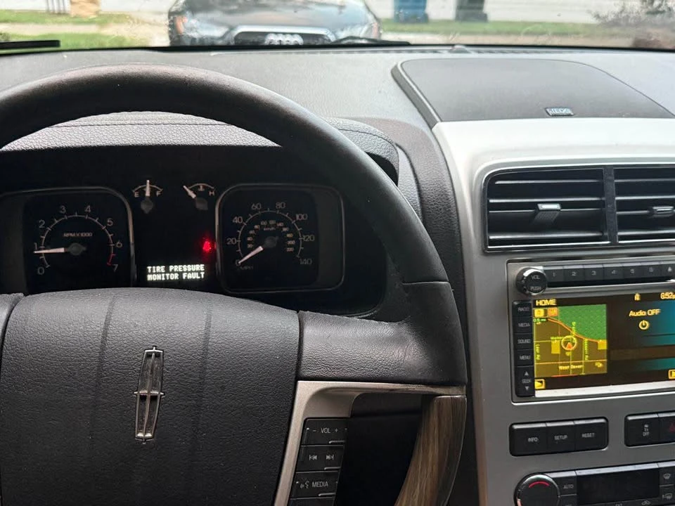 2009 Lincoln MKX - Image 15 of 16