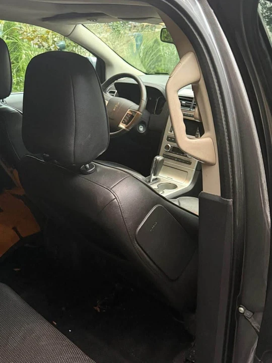 2009 Lincoln MKX - Image 12 of 16