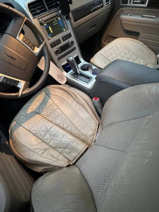 2009 Lincoln MKX - Image 2 of 6