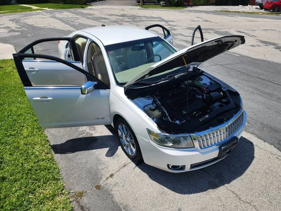 2009 Lincoln MKZ - Image 16 of 19