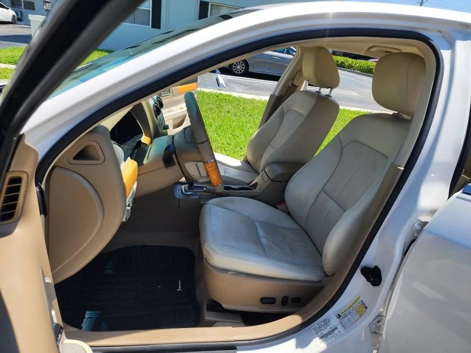 2009 Lincoln MKZ - Image 13 of 19