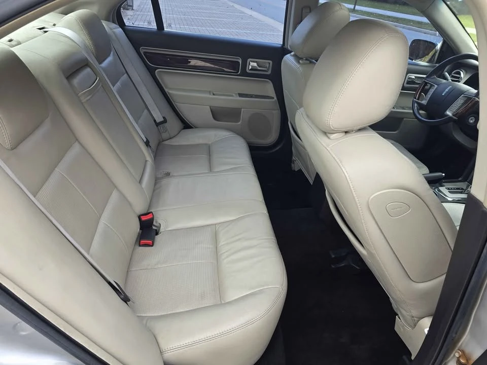 2009 Lincoln MKZ - Image 11 of 14