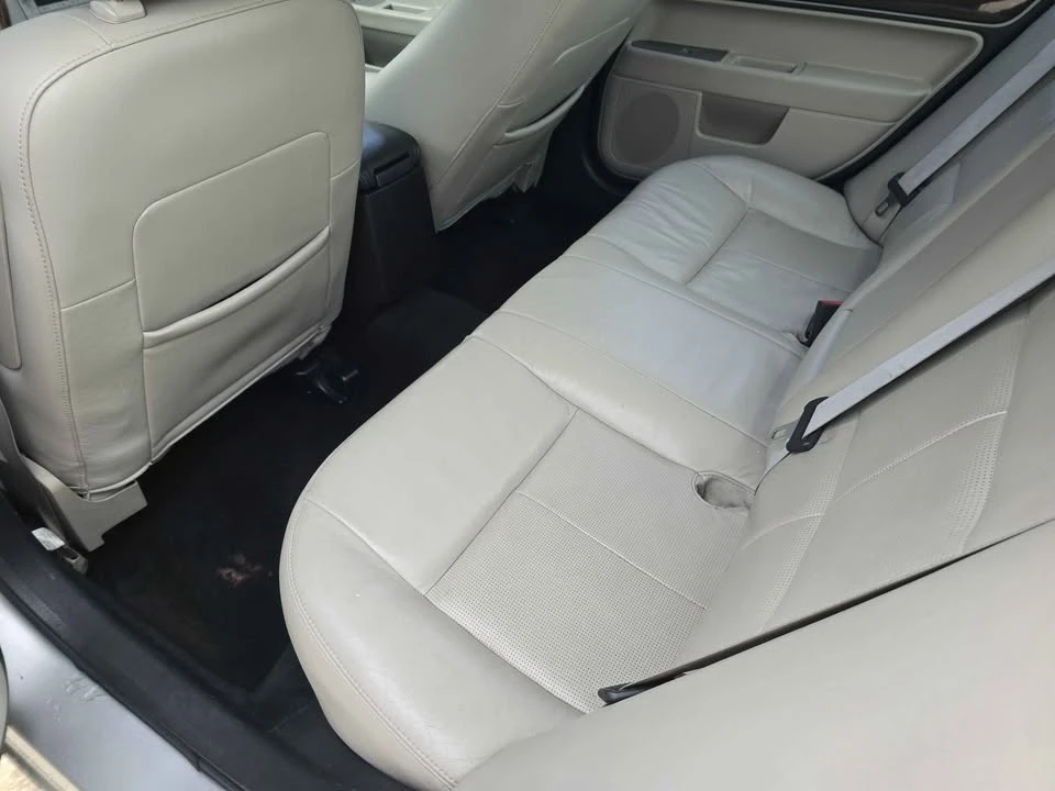 2009 Lincoln MKZ - Image 10 of 14
