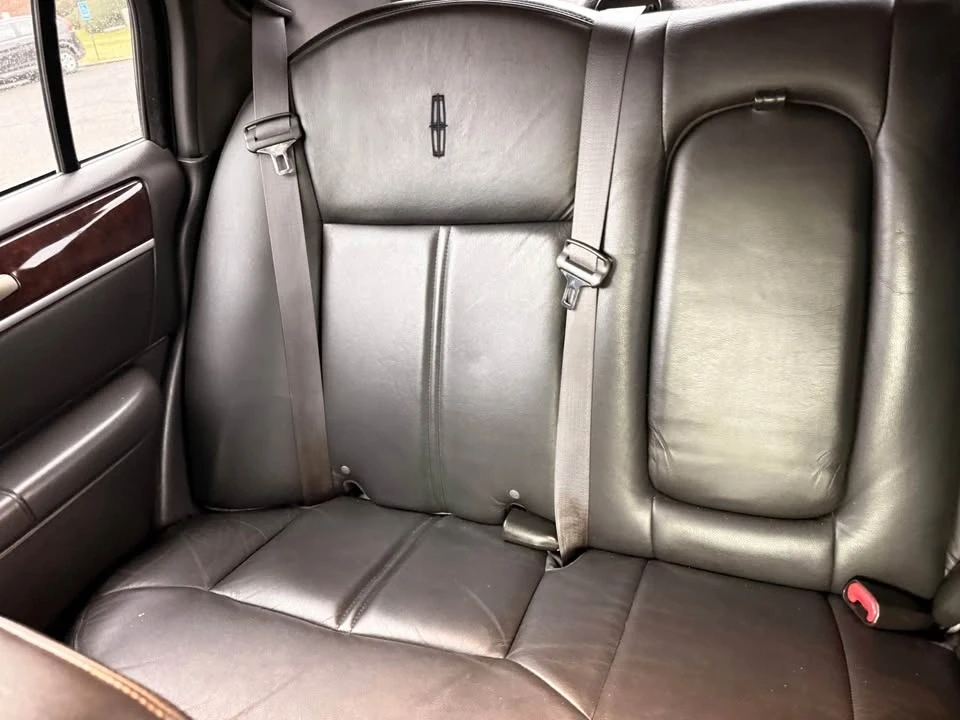 2009 Lincoln Town Car - Image 13 of 13