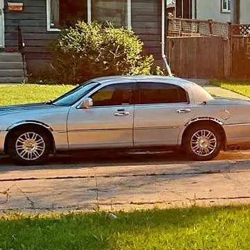 2009 Lincoln Town Car Signature Limited