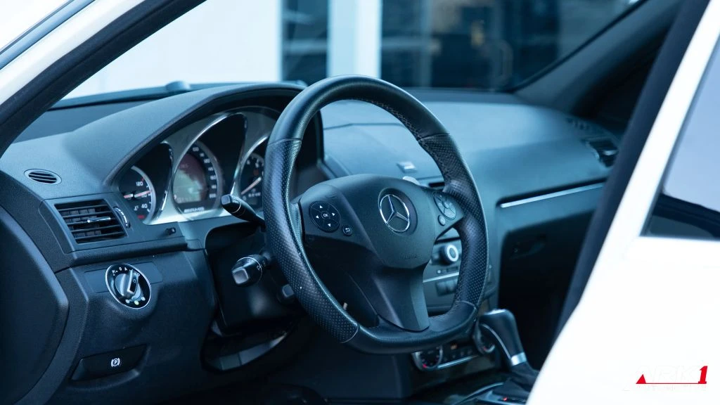 2009 Mercedes-Benz W204 C-Class - Image 13 of 21