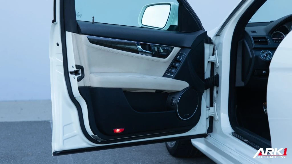 2009 Mercedes-Benz W204 C-Class - Image 17 of 21