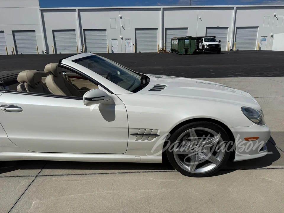 2009 Mercedes-Benz R230 SL-Class - Image 8 of 31