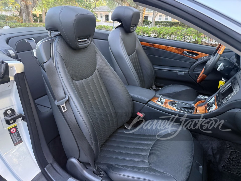2009 Mercedes-Benz R230 SL-Class - Image 17 of 31
