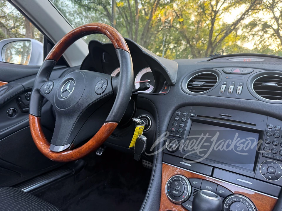2009 Mercedes-Benz R230 SL-Class - Image 18 of 31