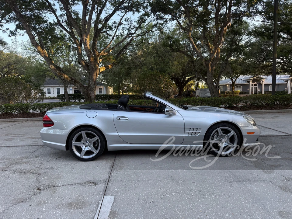 2009 Mercedes-Benz R230 SL-Class - Image 2 of 31