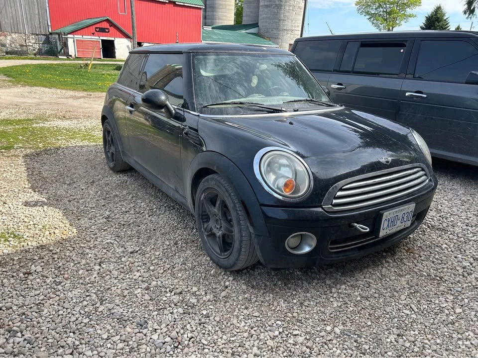 2009 Mini Mini 2nd Gen - Image 2 of 3