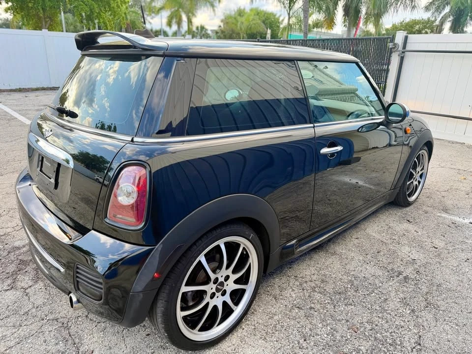 2009 Mini Mini 2nd Gen - Image 2 of 14