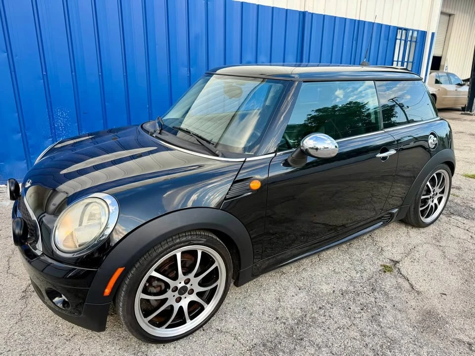 2009 Mini Mini 2nd Gen - Image 4 of 14