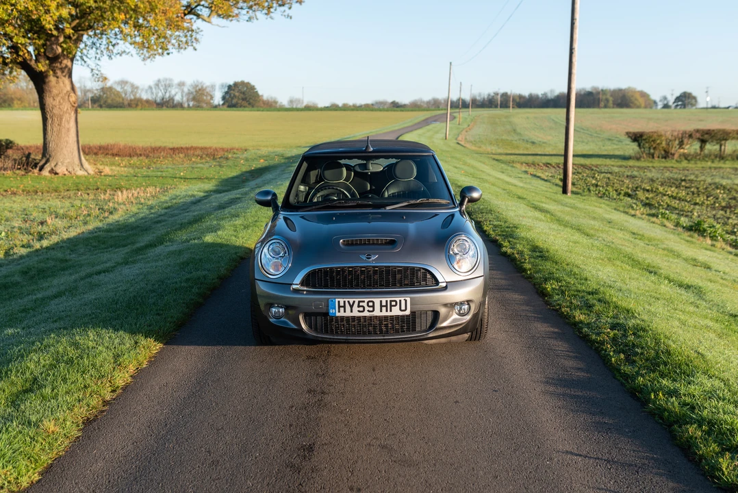 2009 Mini Mini 2nd Gen - Image 3 of 31