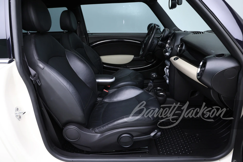 2009 Mini Mini 2nd Gen - Image 11 of 19