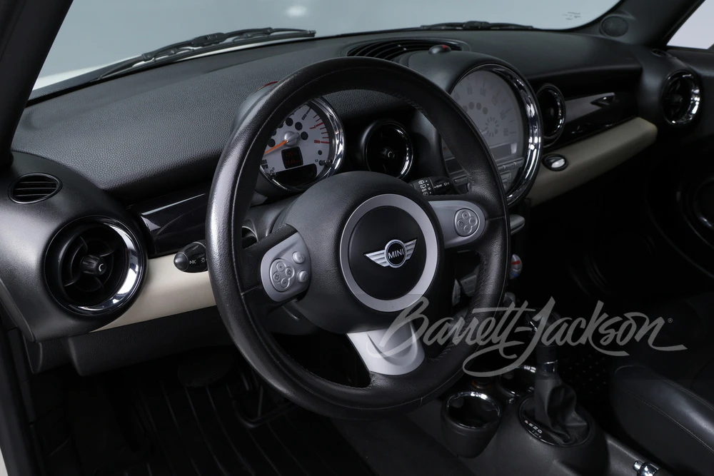 2009 Mini Mini 2nd Gen - Image 16 of 19